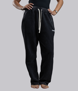 Nabila 2.0 Sweatpants in Black — GYMKUMA