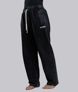 Nabila 2.0 Sweatpants in Black, view 3 — GYMKUMA