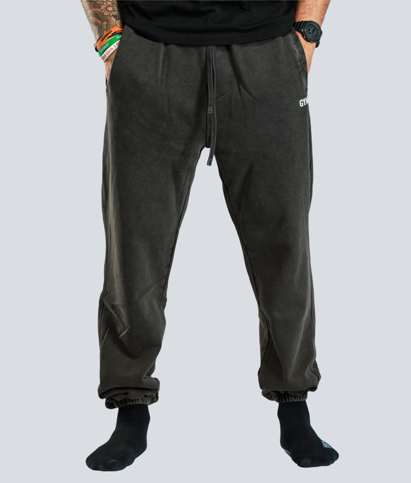 Nabila 1932 Sweatpants in Black, second fit — GYMKUMA