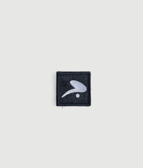GYMKUMA Icon patch in black and white raised stitching