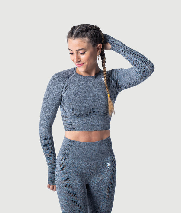 GYMKUMA Athena long sleeve seamless crop top in Metal