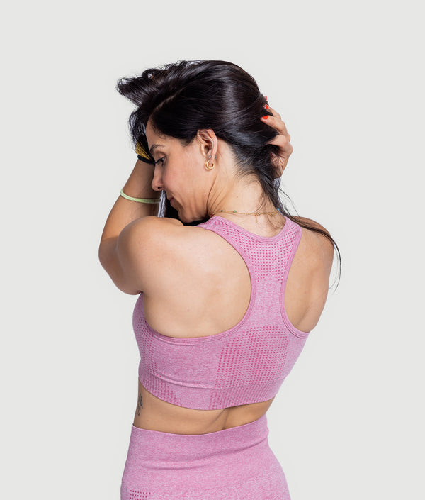 Pink wire-free seamless sports bra by GYMKUMA
